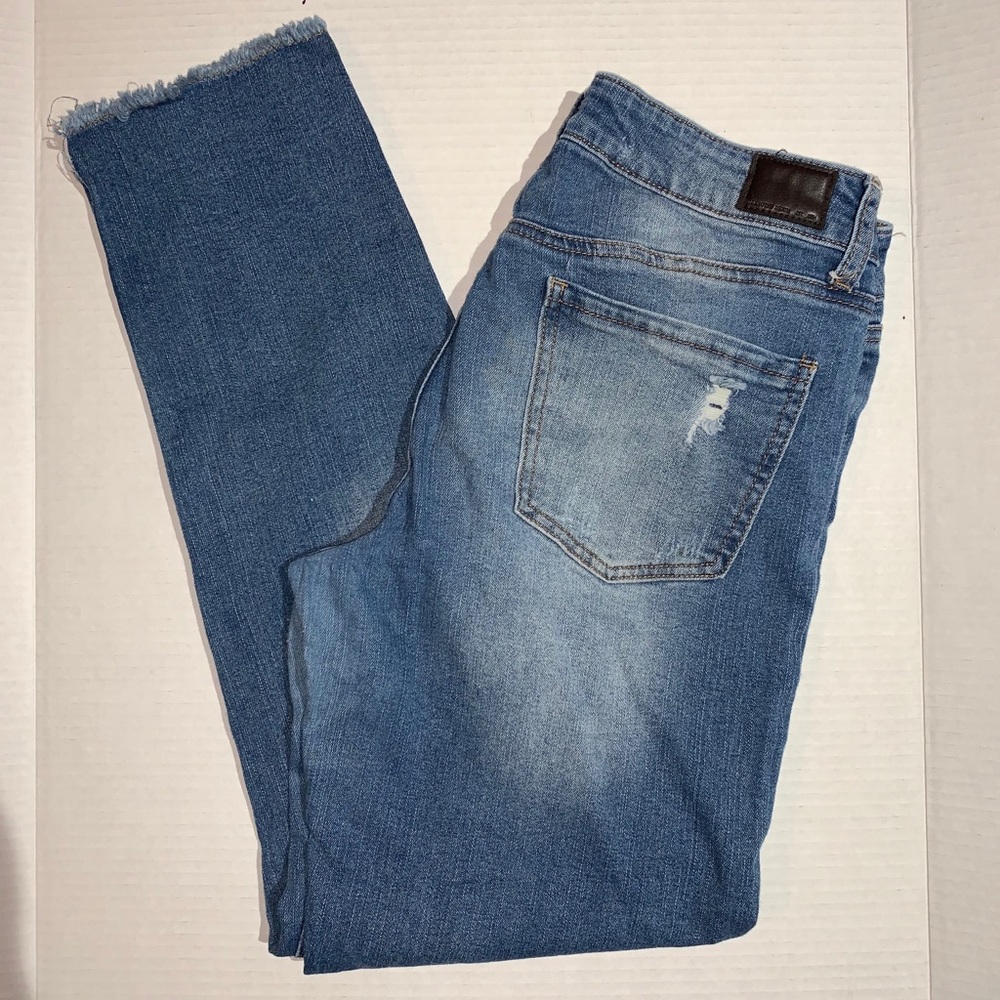 Bluenotes | Low Rise Tomboy👖 - Picture 2 of 4